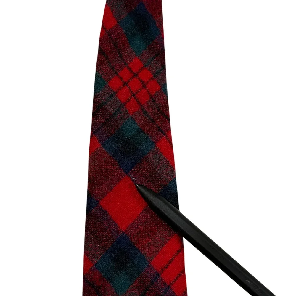 Pendleton Mens Red Green Plaid Virgin Wool Tie Made in USA Vintage Tartan‎
